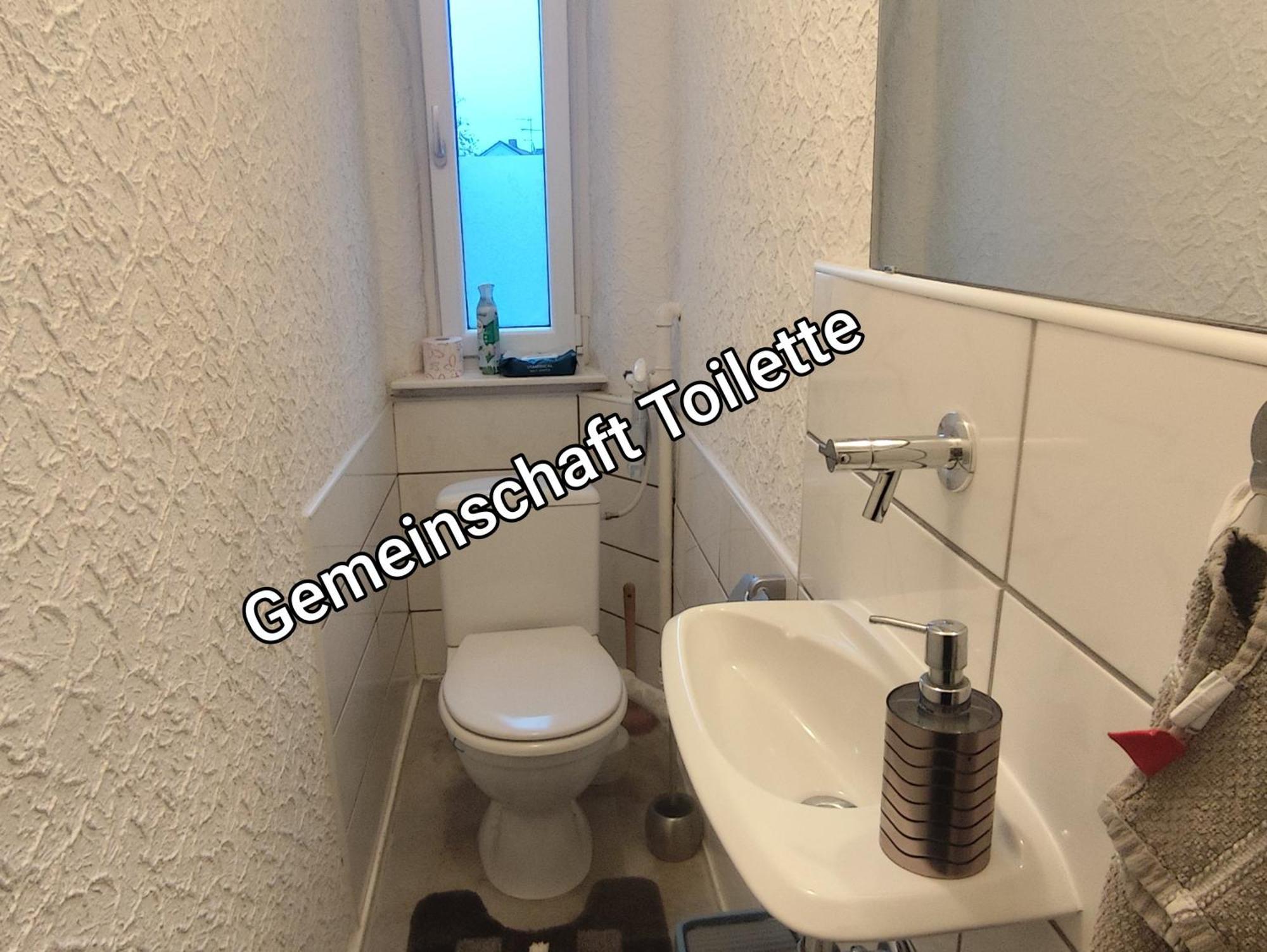 Gaestezimmer Boxenstopp Veitsbronn エクステリア 写真